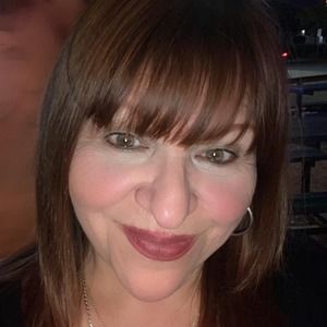 Meet your Posher, Yolanda